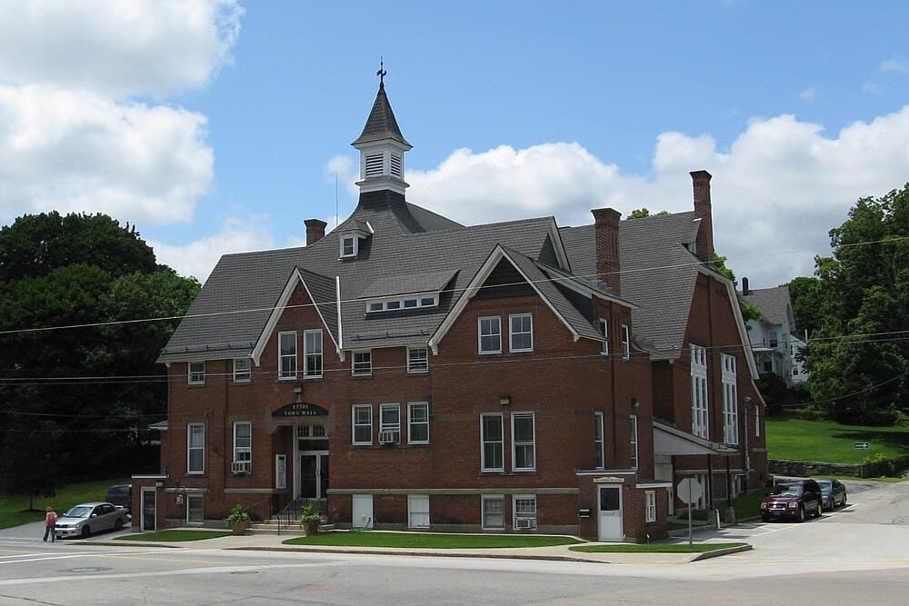 Upton, MA image